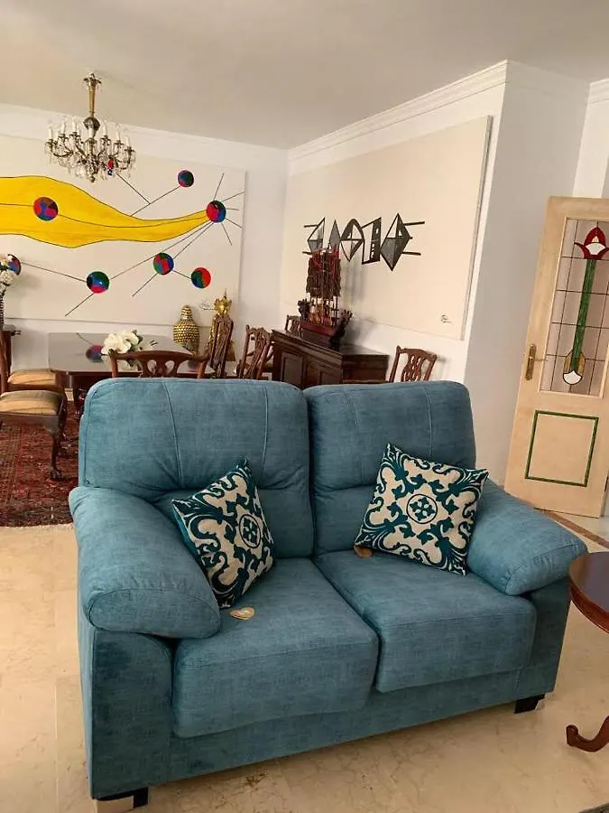 Chalet Con Piscina A 50 M De La Playa . Marbella Holiday home